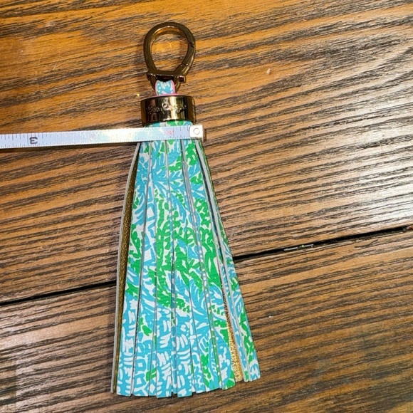 LILLY PULITZER Tassel Keychain Fob Leather Gold - Picture 4 of 5